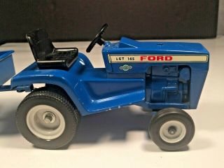 Vintage Ertl Ford LGT 145 Lawn and Garden Tractor and Trailer Cart Die Cast 4