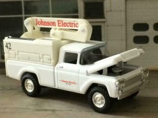 Electrical Lineman Bucket Truck 1959 Ford F - 250 4x4 1/64 Scale Limited Edit X10