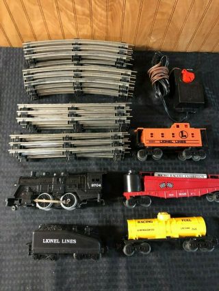 Lionel Micro Racers Express Set 027 Gauge Steam Engine 8704 Tender Train Track