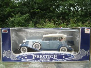 Anson Prestige Edition 1/18 1932 Cadillac Sport Phaeton Diecast Model Car