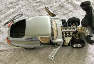 1961 Jaguar XKE Coupe.  1/18 Scale Diecast. 5