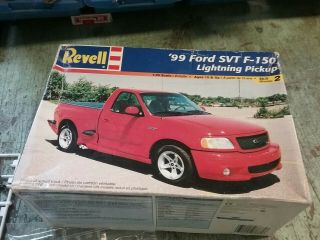 Revell 1999 Svt Ford F150 Pickup 85 - 7665 Parts Only