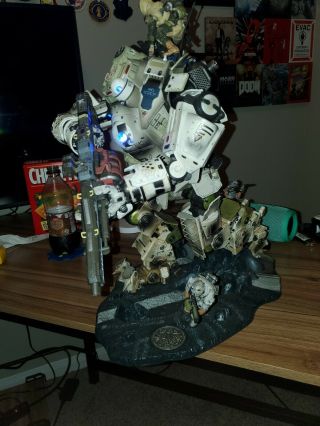 TITANFALL Collector ' s Edition Figure 2