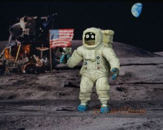 Apollo 11 Lunar Landing Space Astronaut Neil Armstrong 1:18 Figure Model K1176 A