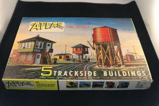Ho Atlas No.  700 - 398 5 Trackside Buildings Kit