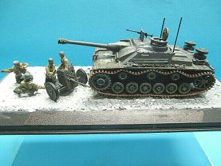 Built Esci 1/72 Scale Wwii German Stug Iii Tank & Paratroopers W At Gun Diorama