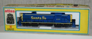Atlas No.  7081 Rsd 4/5 Diesel Locomotive Santa Fe 2157 - Ho Gauge