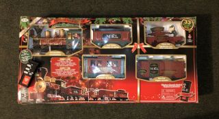 Noel North Pole Express Christmas Train Set With Wireless Remote - Great