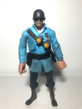 The Soldier Figure Team Fortress 2 Blue Blu Edition Neca 2013 Incomplete
