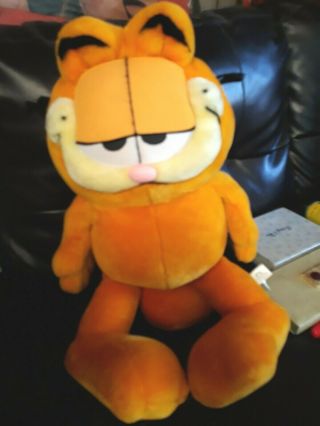 Vintage Huge Garfield Cat Paws Plush Stuffed 23 " Inches W/ Tag