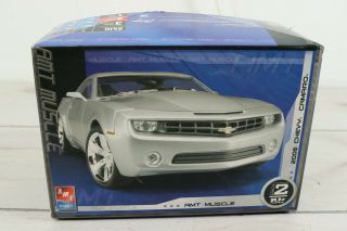 Amt Muscle 2006 Chevrolet Camaro 1:25 Model Car Kit 38467 Open Box Complete