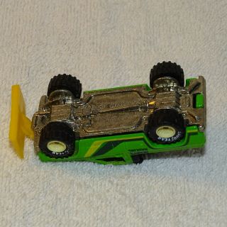 1985 Hot Wheels Pavement Pounder green color,  Real Riders,  Chevrolet Silverado 4