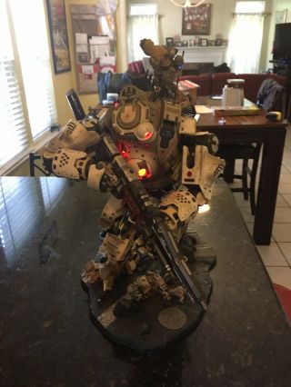 Titanfall Limited Edition Light Up Collectors 19” Statue Diorama Read Discrip