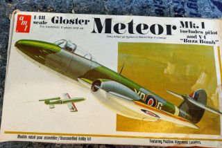 Gloster Meteor Mk.  I & V - 1 Buzz Bomb Airplane Model Kit Amt 1/48 Scale