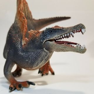 2014 Schleich Spinosaurus Dinosaur Figure Movable Jaw,  Violet 2014 D - 73527 14542