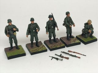 Dragon Ww2 German Infantry,  1/35,  Built & Finished For Display,  Fine.