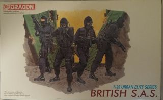 1:35 Scale British S.  A.  S.  By Dragon