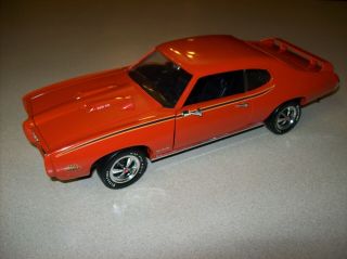 Ertl Collectibles American Muscle 1/18 Scale 1969 Pontiac Gto Judge Orange