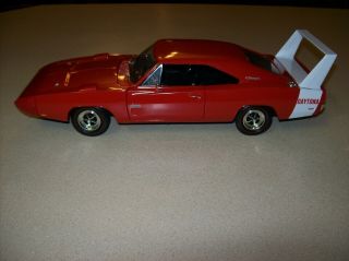 Ertl Collectibles American Muscle 1/18 Scale 1969 Dodge Charger Daytona Red 3