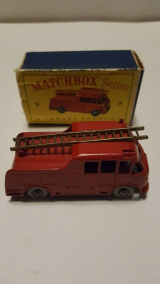 Matchbox Lesney No.  9 Marquis Series Lll Fire Engine