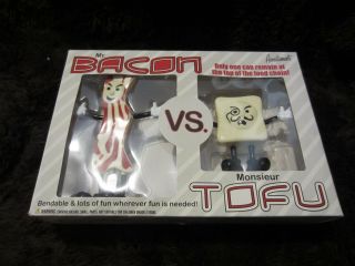 Mr.  Bacon Vs.  Monsieur Tofu Bendy Bendable Figure Toy Nib 2007 Accoutrements Gag