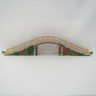 Red Brick Arched Bridge - Thomas & Friends Wooden Railway - Learning Curve