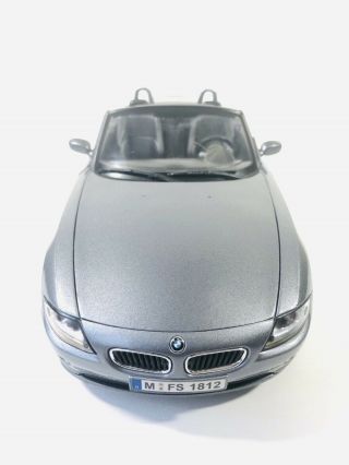 Maisto BMW Z4 Die Cast 1:18 Scale Model Car Grey 4