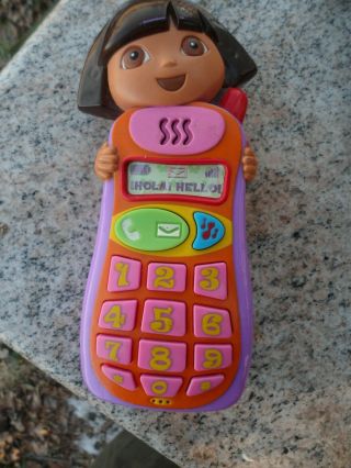 Dora The Explorer Knows Your Name Toy Cell Phone Mattel 2005 K3047 Talking
