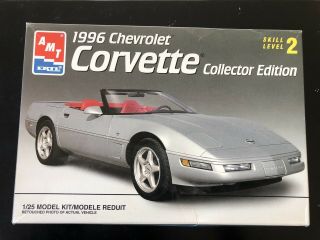 Amt 1/25 1/24 Chevrolet Corvette Collector Edition