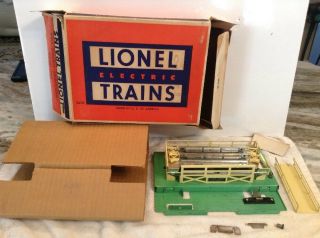 Lionel.  3656 Cattle Car Stockyard With Box 1950 - 55 Looks And Great