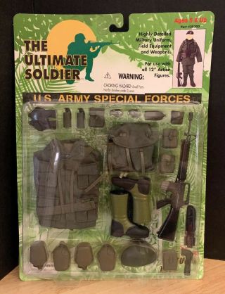 1997 The Ultimate Soldier U.  S.  Army Special Forces Gear 30300