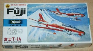 40 - B014 Hasegawa 1/72nd Scale Fuji T - 1a Plastic Model Kit