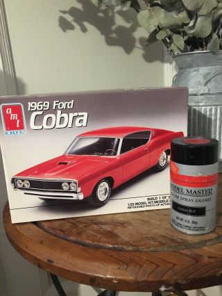 Amt 1969 Ford Torino Cobra 1/25 6893 Model Kit Spray Paint