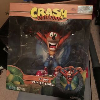 Crash Bandicoot 9 - Inch Pvc Statue First 4 Figures - Usa Seller