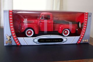 Yat Ming Road Signature 1/18 Scale 1948 Ford F - 1 Pick Up
