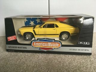 Ertl American Muscle 1:18 1970 Ford Mustang Boss 302 - Grabber Yellow