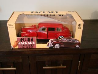 Greenlight 1/18 Limited Edition 1941 Packard Eight One - Eighty Red