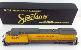Spectrum Bachmann 86014 Union Pacific Ge Dash 8 - 40cw Dummy Locomotive 9449 Ho