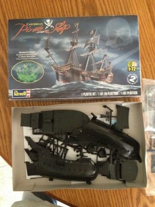 Revell - Caribbean Pirate Ship - Scale 1:72 - Kit 0386