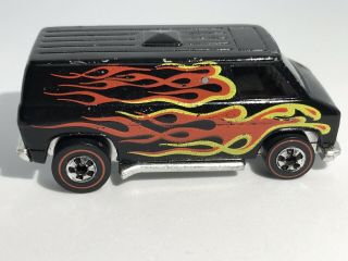 Hot Wheels Redline 1975 Flying Colors Black Van Flame Tampo