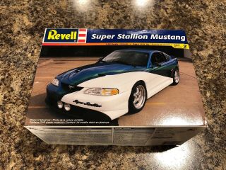 Revell Stallion Ford Mustang Svt No.  85 - 2571 1:24 1:25 Scale Model Kit