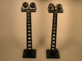 Marx 416a,  Two Metal Floodlight Towers With Twin Lights