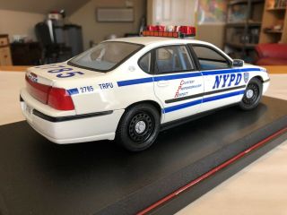 1/18 MAISTO NYPD 2000 CHEVROLET IMPALA POLICE CAR 6