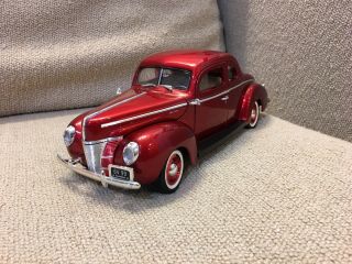 1940 Ford Coupe Deluxe,  Red - Motormax 73108 - 1/18 Scale Diecast Model Toy Car