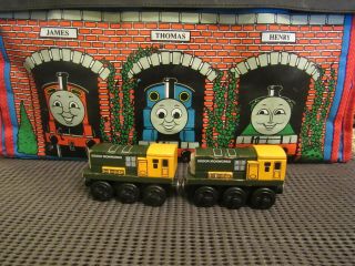Thomas & Friends Wooden Iron Bert & Iron Arry Train Car