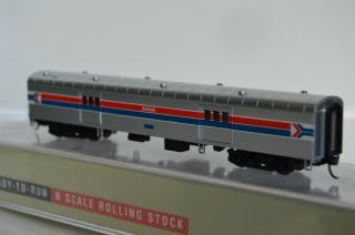 Walthers n scale Amtrak phase 1,  baggage car - RARE w/box 2