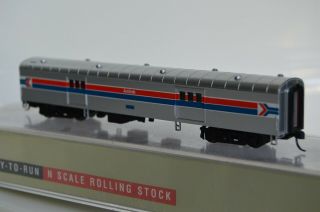 Walthers n scale Amtrak phase 1,  baggage car - RARE w/box 3
