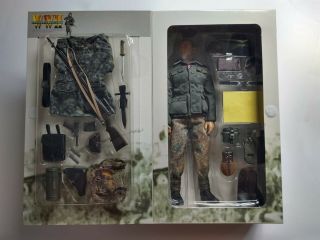 Dragon Models WWII Eastern Front 1944 Panzer Grenadier NCO Artur Hecht 70385 2