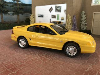 Amt 1/24 1/25 Ford Mustang Built