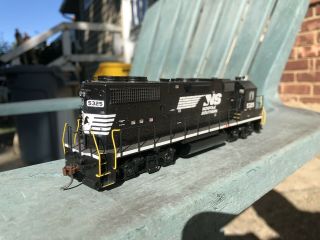 ATHEARN RTR HO SCALE NORFOLK SOUTHERN 